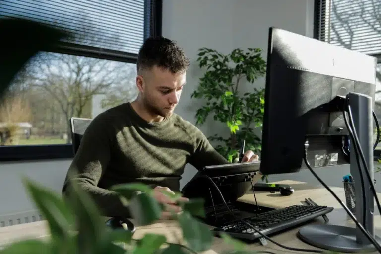 Jong Talent Oscar Bleeker Geeft Kleur Aan Mgciviel